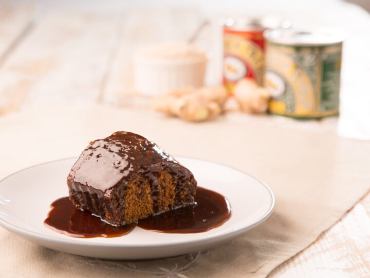 Treacle parkin Pudding