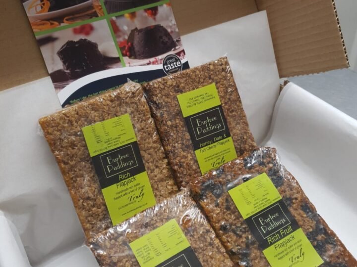 Cakes Flapjack and Brownie flapjack lovers box